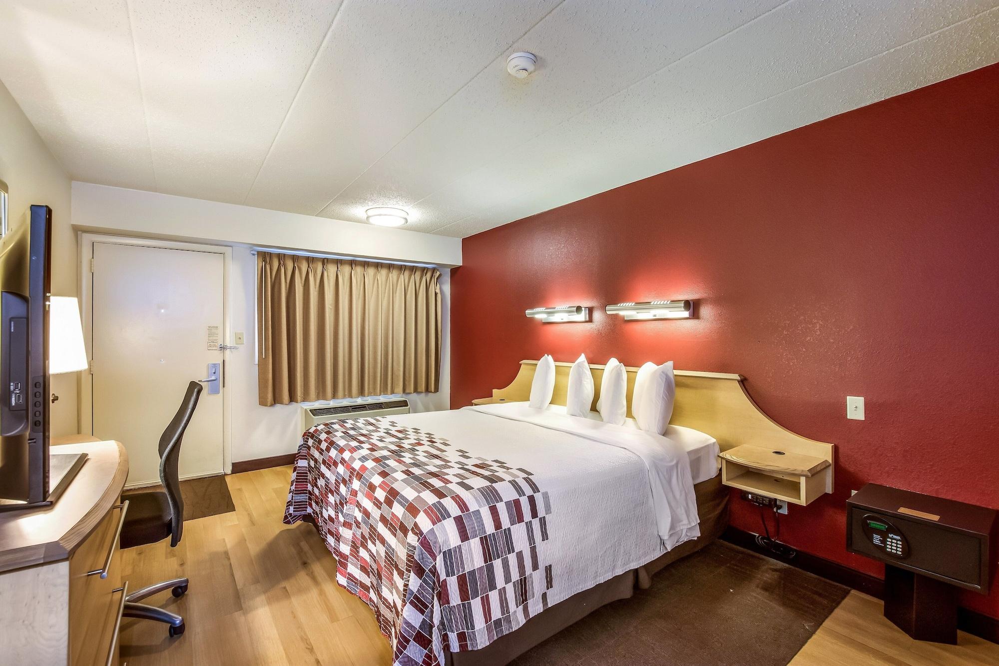Red Roof Inn Detroit - Plymouth/Canton Екстериор снимка