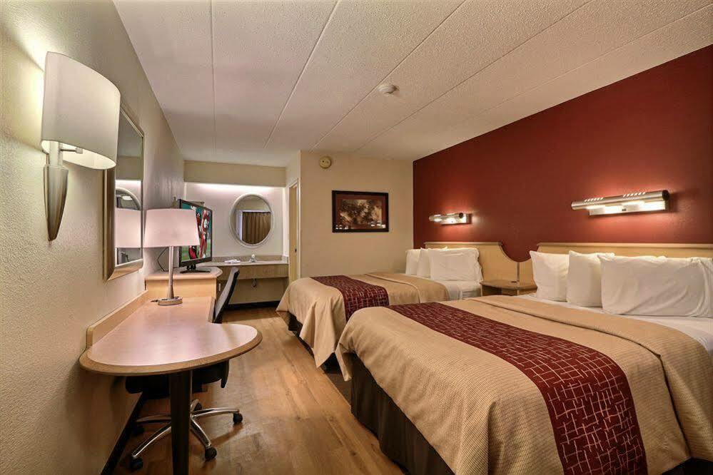 Red Roof Inn Detroit - Plymouth/Canton Екстериор снимка